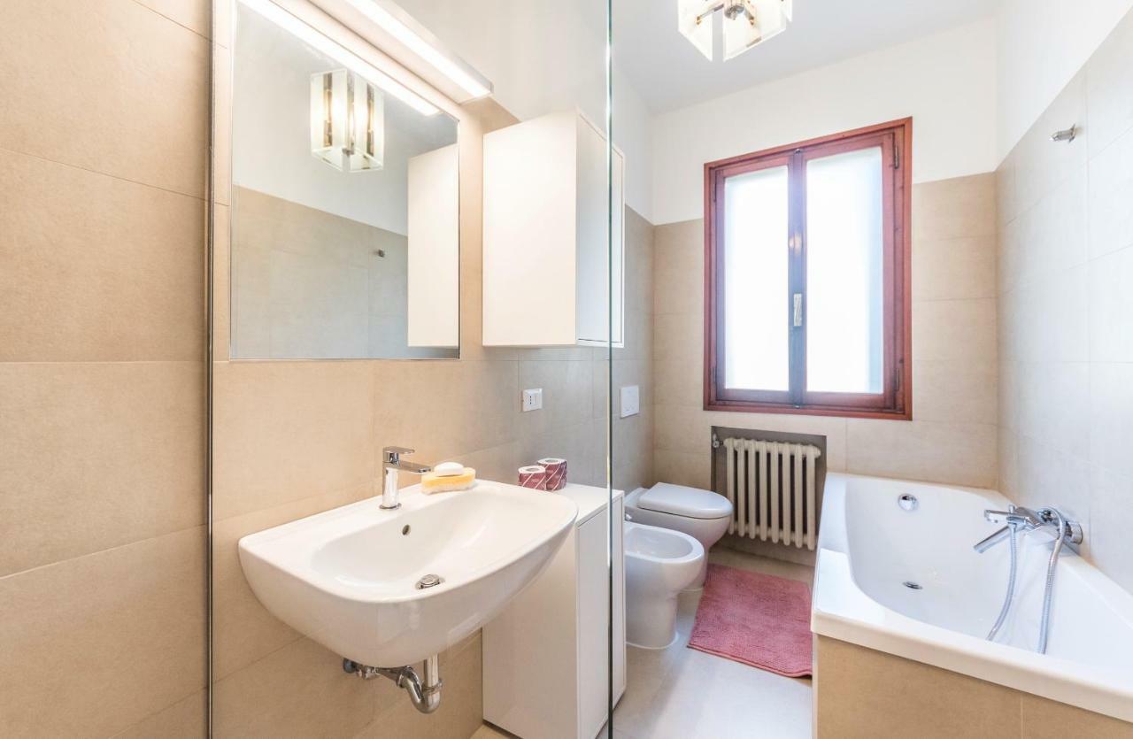 Ca' Roberta Apartment Venesia Bagian luar foto