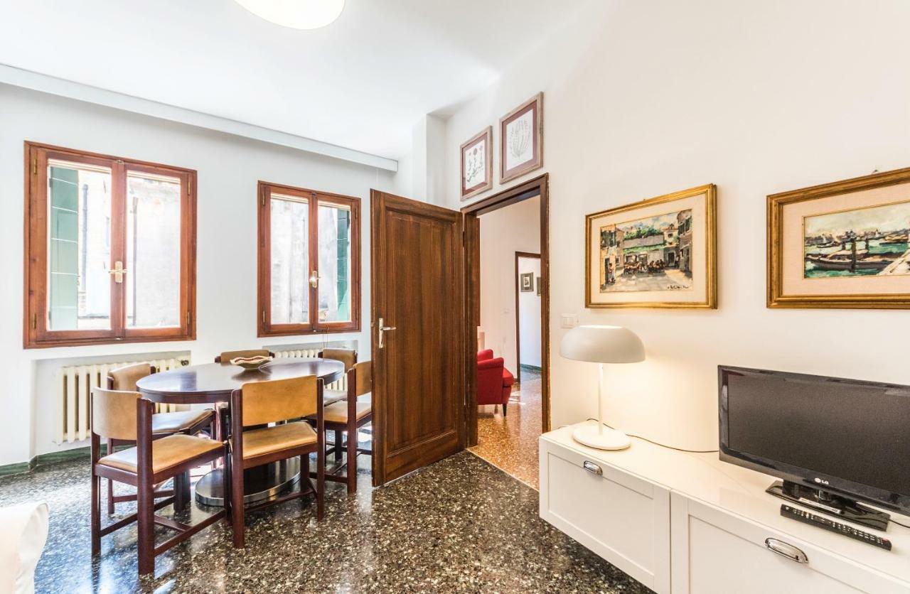 Ca' Roberta Apartment Venesia Bagian luar foto