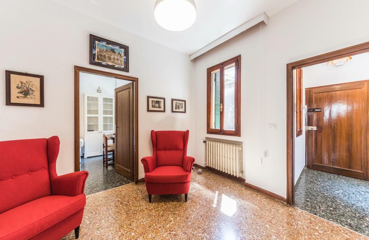Ca' Roberta Apartment Venesia Bagian luar foto